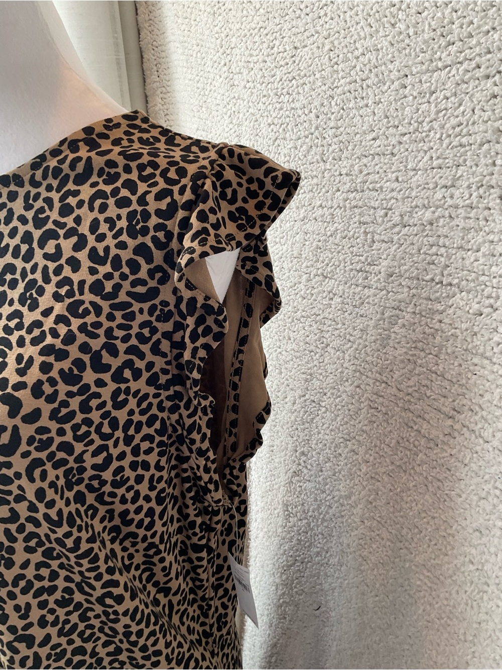 Old Navy Leopard Print Midi Dress in Tan and Black - Picture 2 of 7